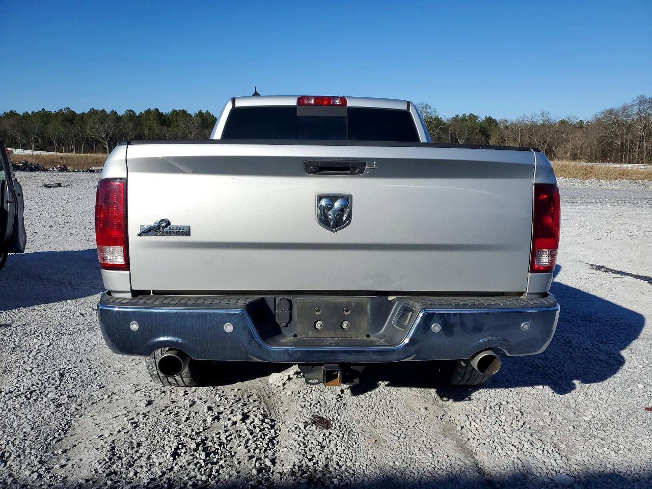 2016 Dodge Ram 1500 slt