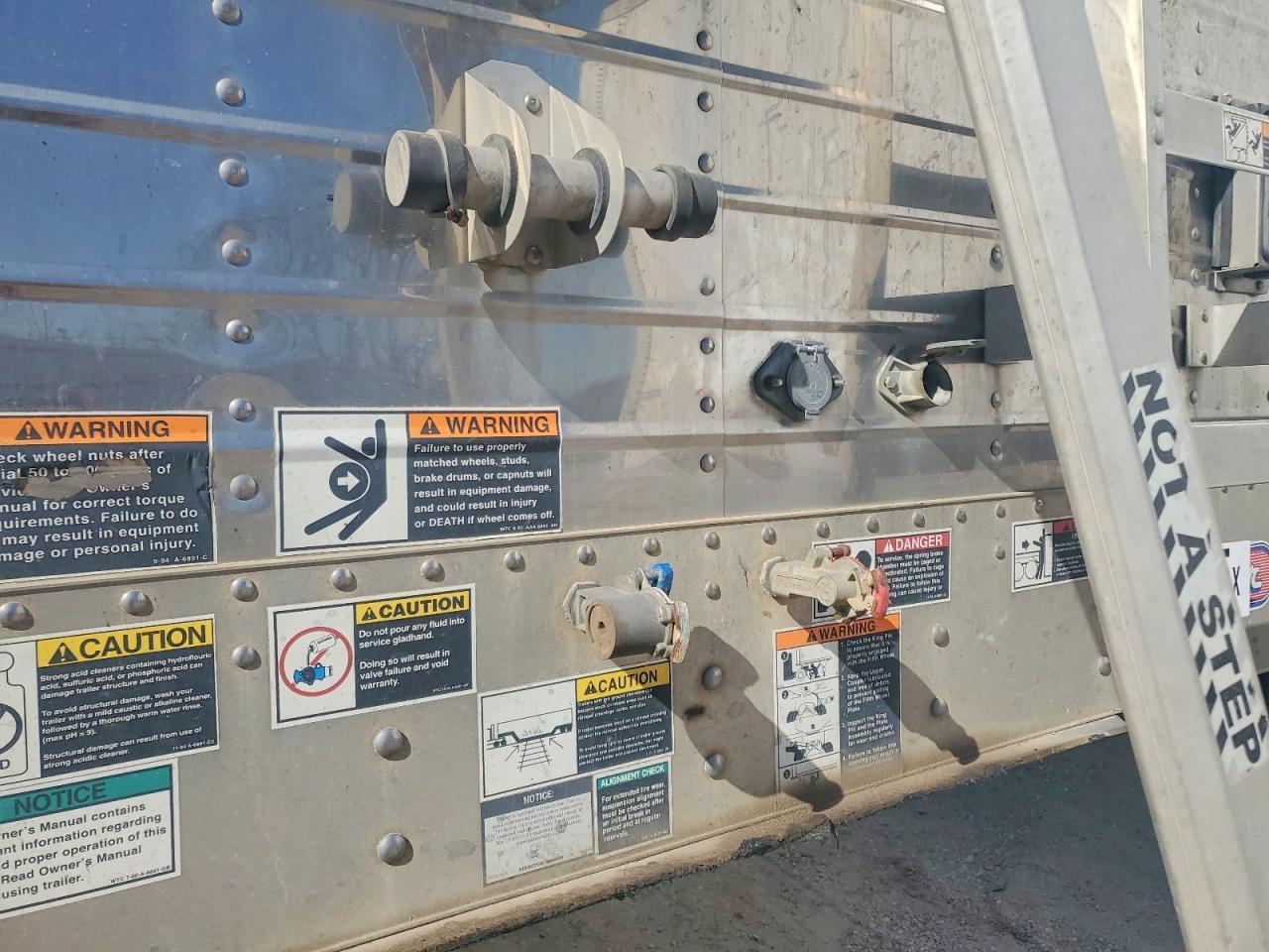 2014 Wilson DWH-500 Grain Trailer