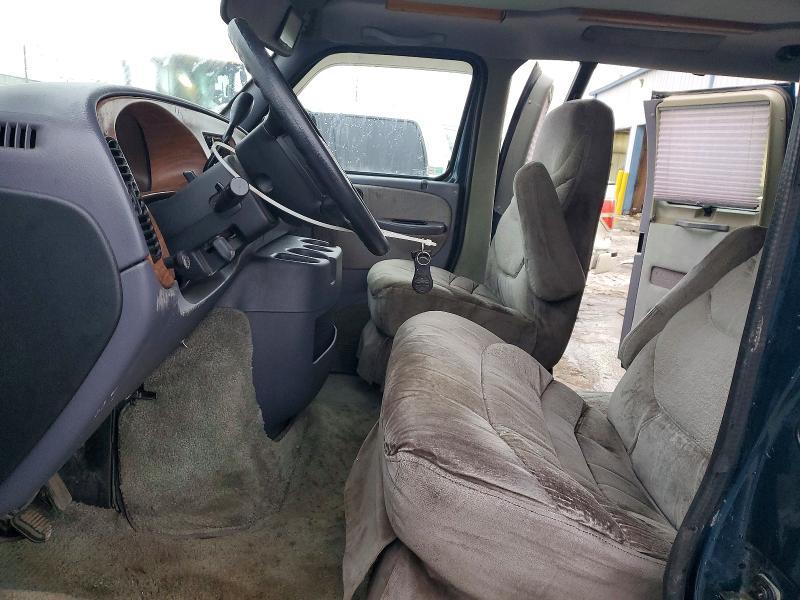 2000 Dodge Ram van B1500