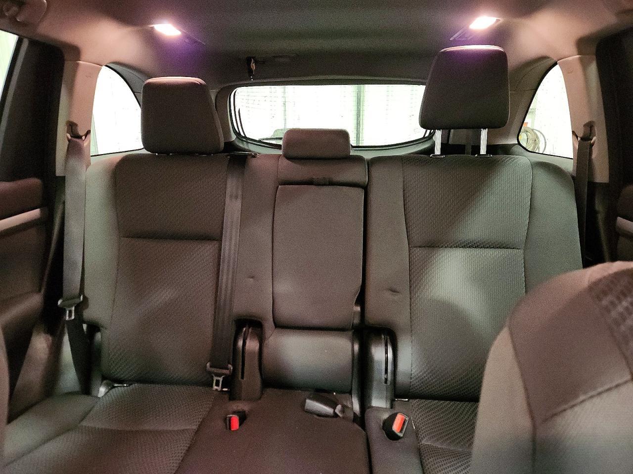 2017 Toyota Highlander le