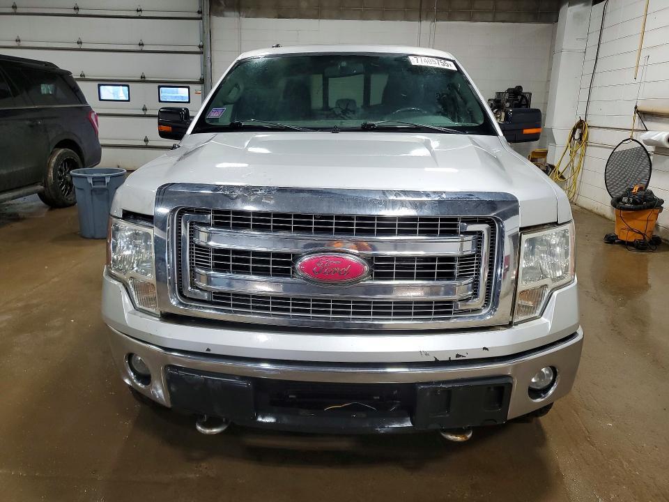 2013 Ford F150 Super cab