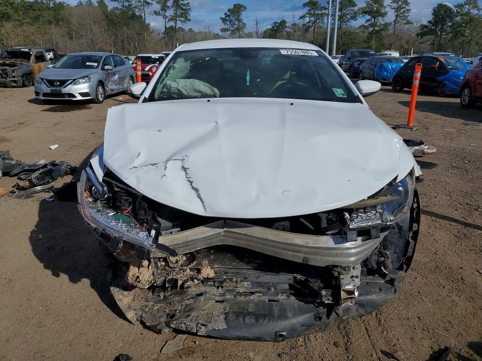 2015 Chrysler 200 c