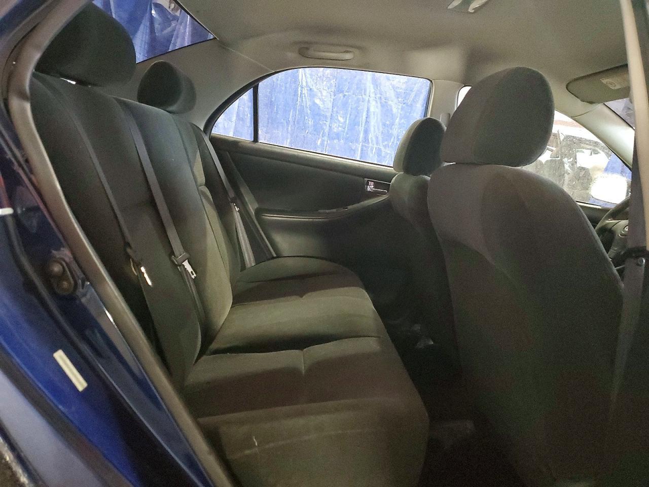 2004 Toyota Corolla ce