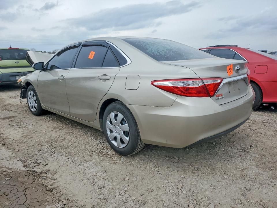 2016 Toyota Camry le