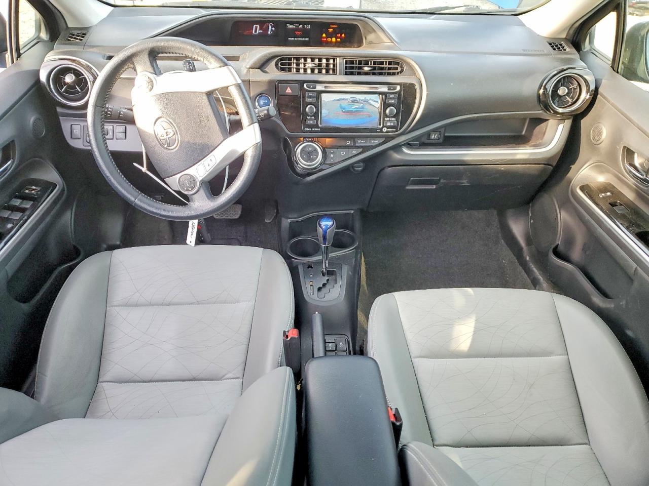 2016 Toyota Prius c Four