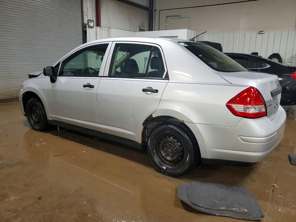 2009 Nissan Versa s