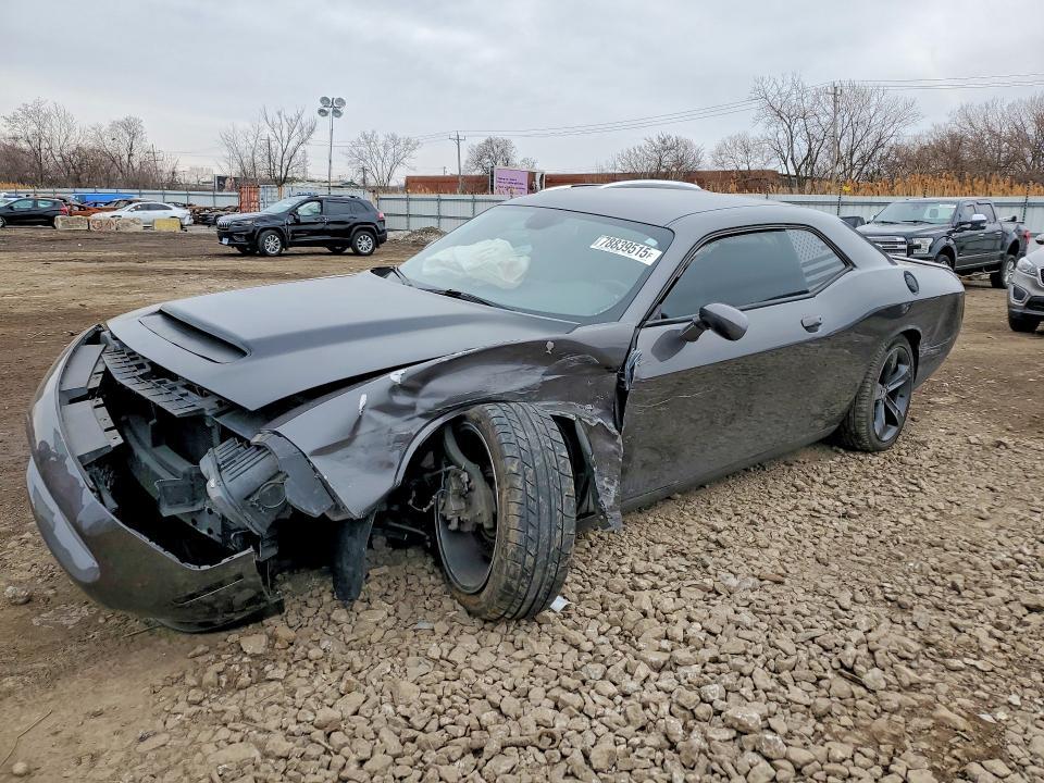 2016 Dodge Challenger r
