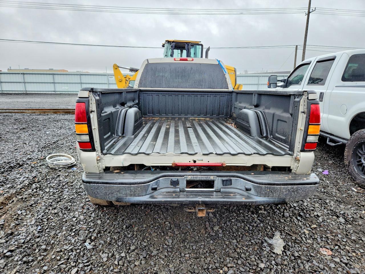 2002 GMC New Sierra K3500