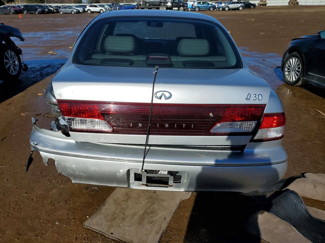 1998 Infiniti I30
