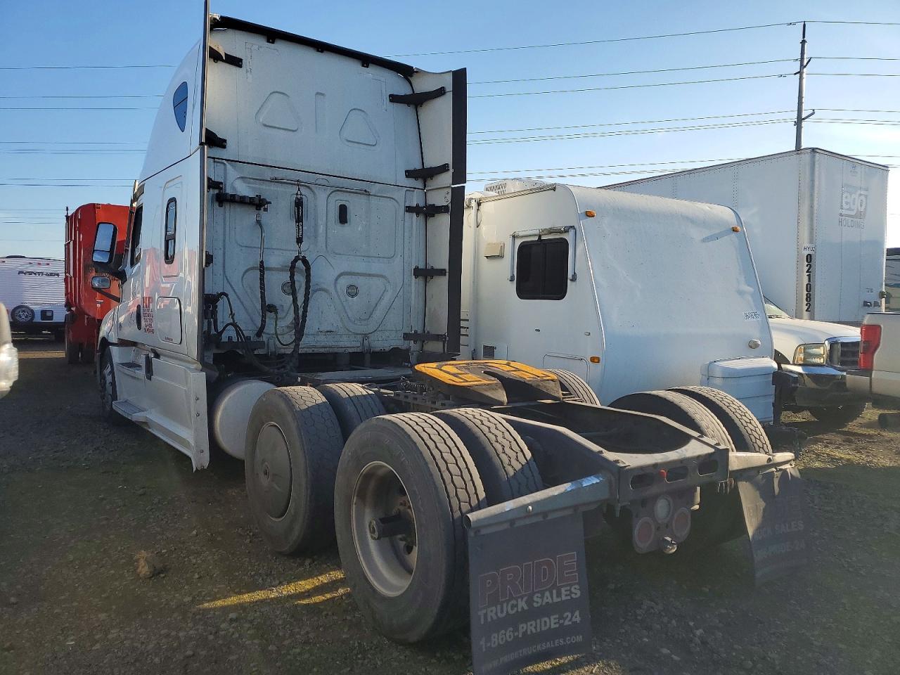 2021 Freigliner 2021 Freightliner Cascadia 126 Semi Truck
