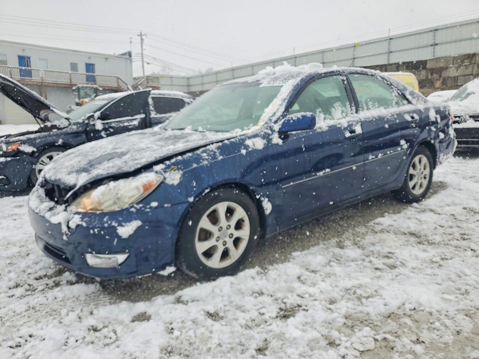 2005 Toyota Camry xle V6