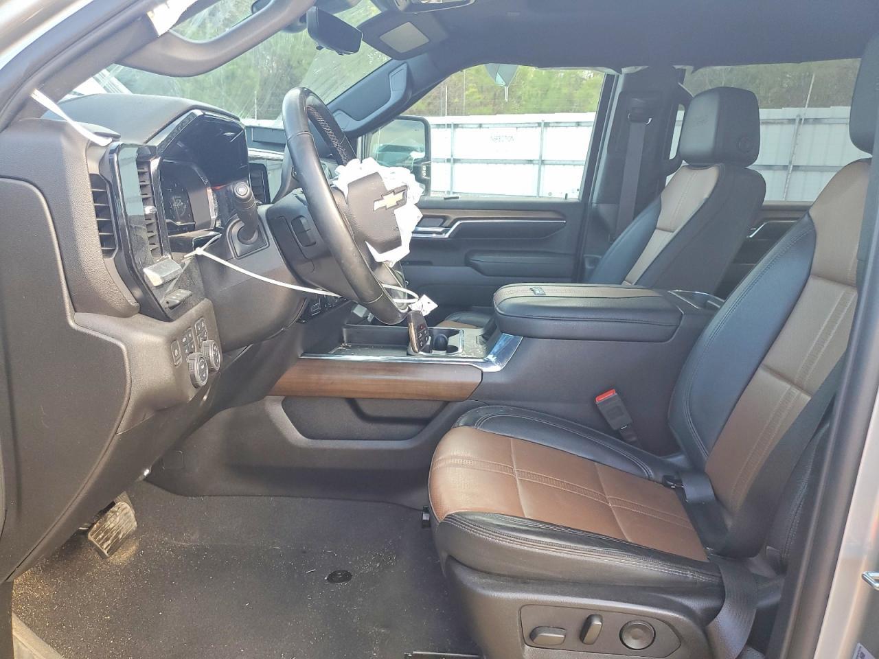 2024 Chevrolet Silverado K3500 High Country
