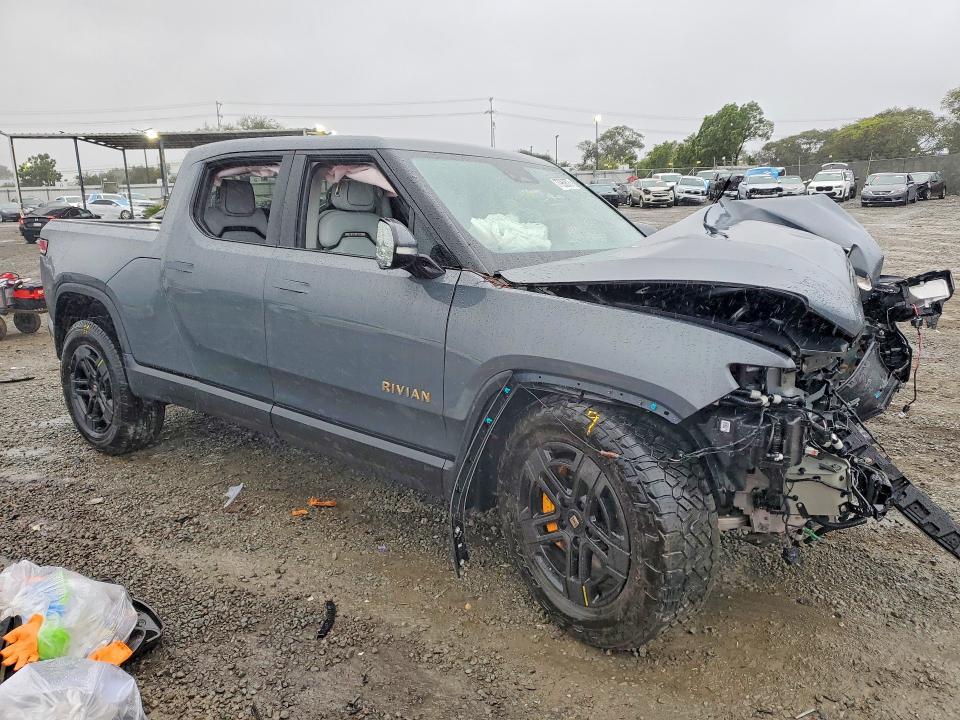 2023 Rivian R1T Adventure