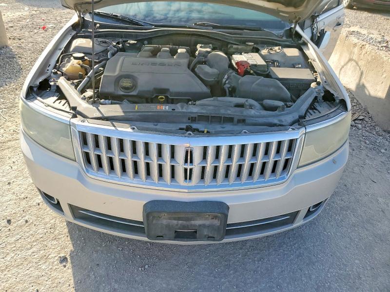 2009 Lincoln Townhouse MKZ
