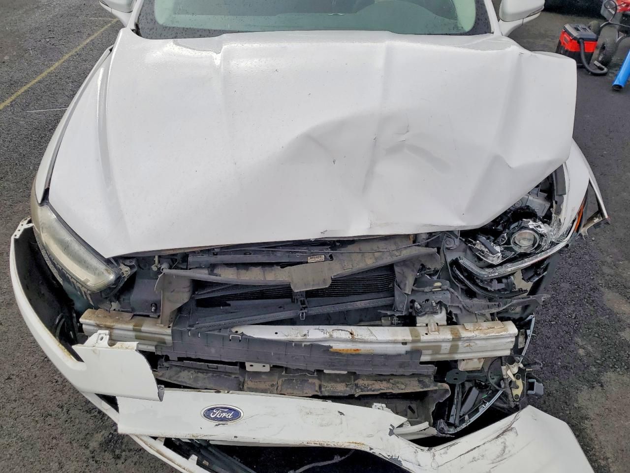 2015 Ford Fusion se Hybrid