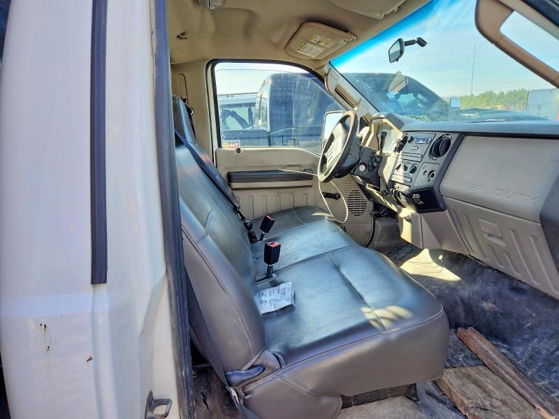 2010 Ford F350 Super Duty Flatbed Truck