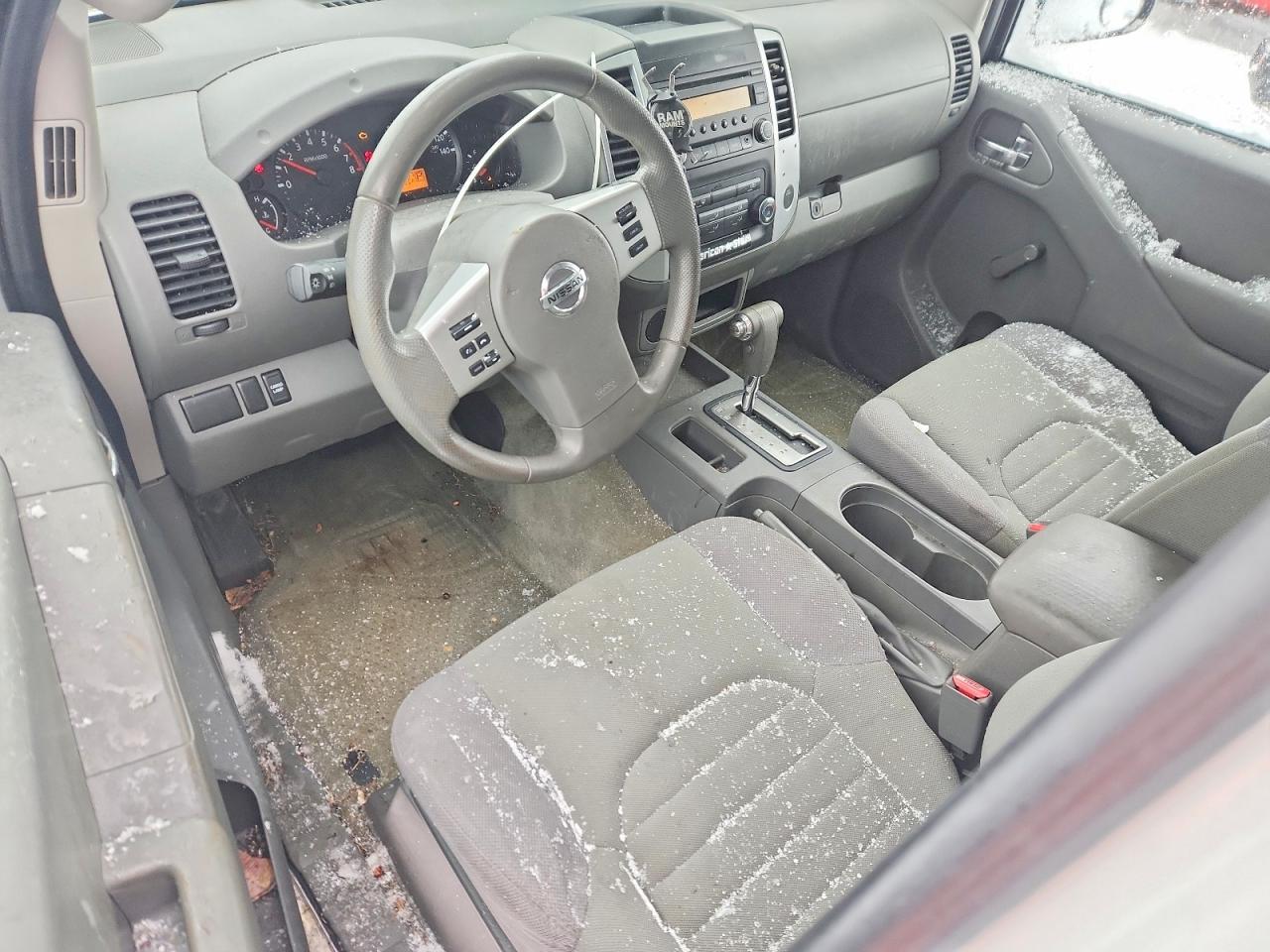 2016 Nissan Frontier s
