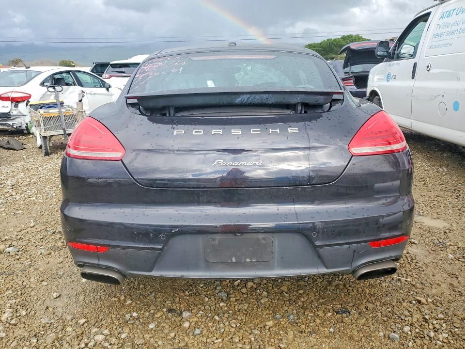 2014 Porsche Panamera 2