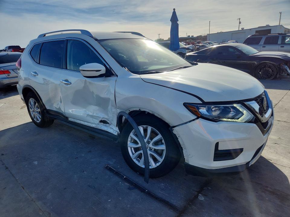 2019 Nissan Rogue sv