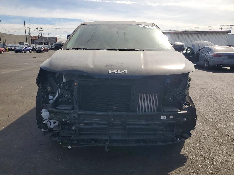2026 KIA Carnival lxs