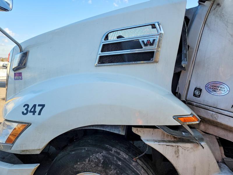 2020 Western Star 5700 XE