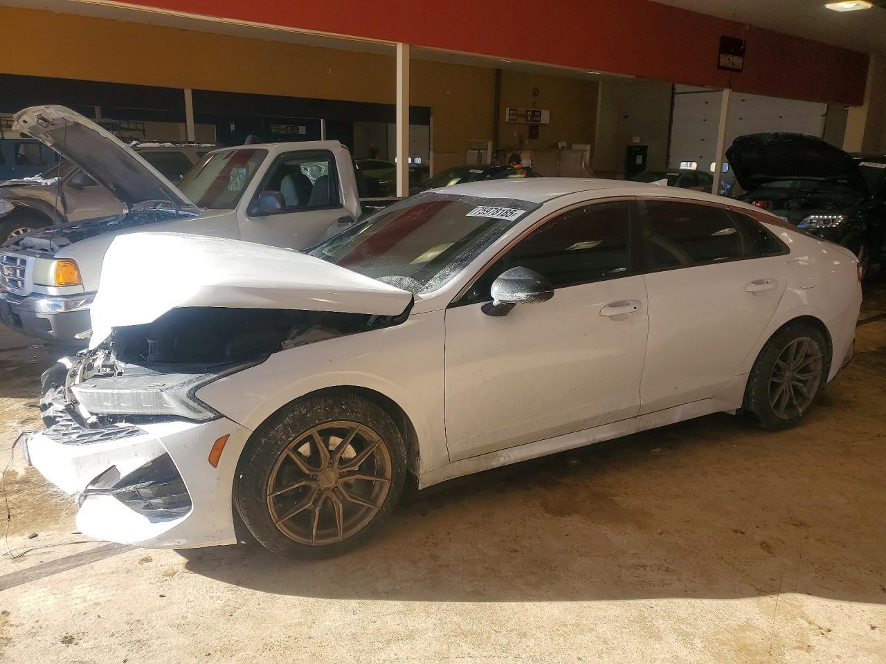 2022 KIA K5 gt Line