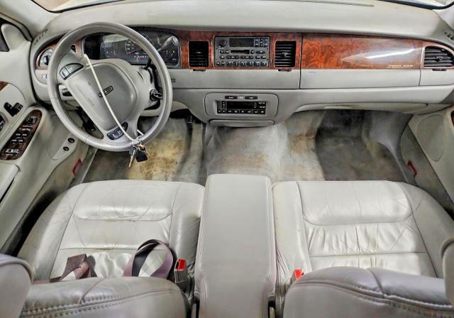 2001 Lincoln Town car Executive