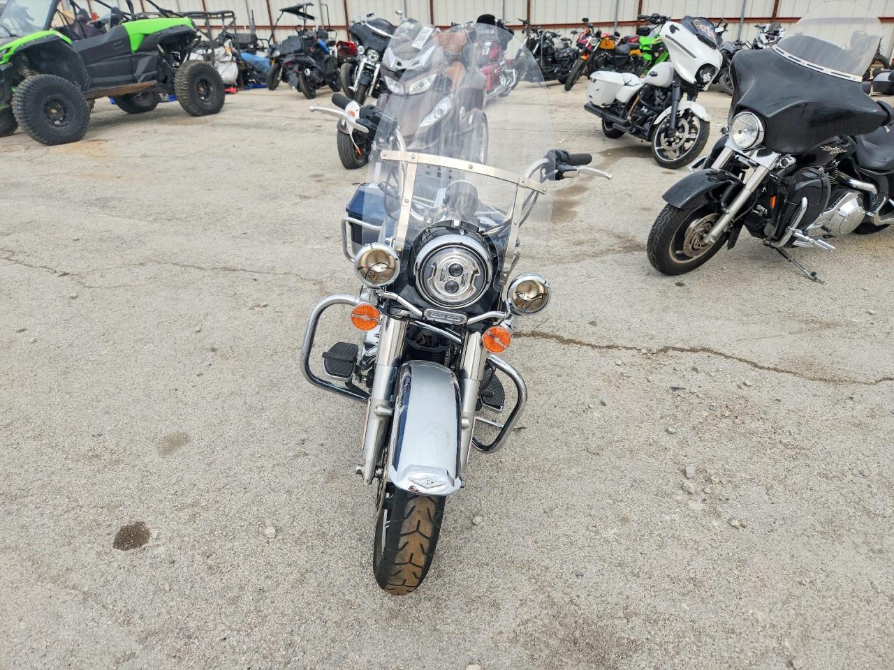 2021 Harley-Davidson Flhp