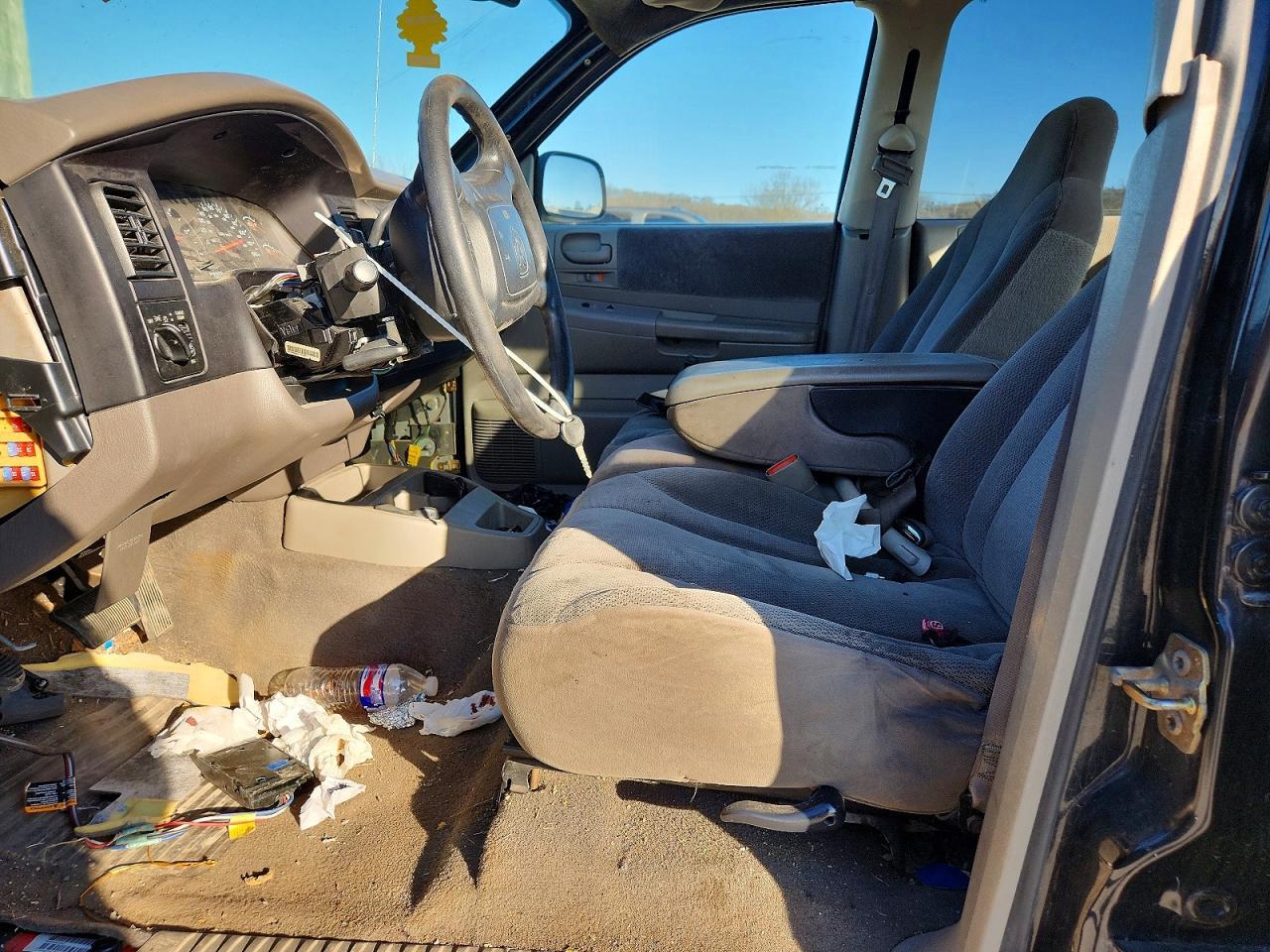 2004 Dodge Dakota Quad Sport