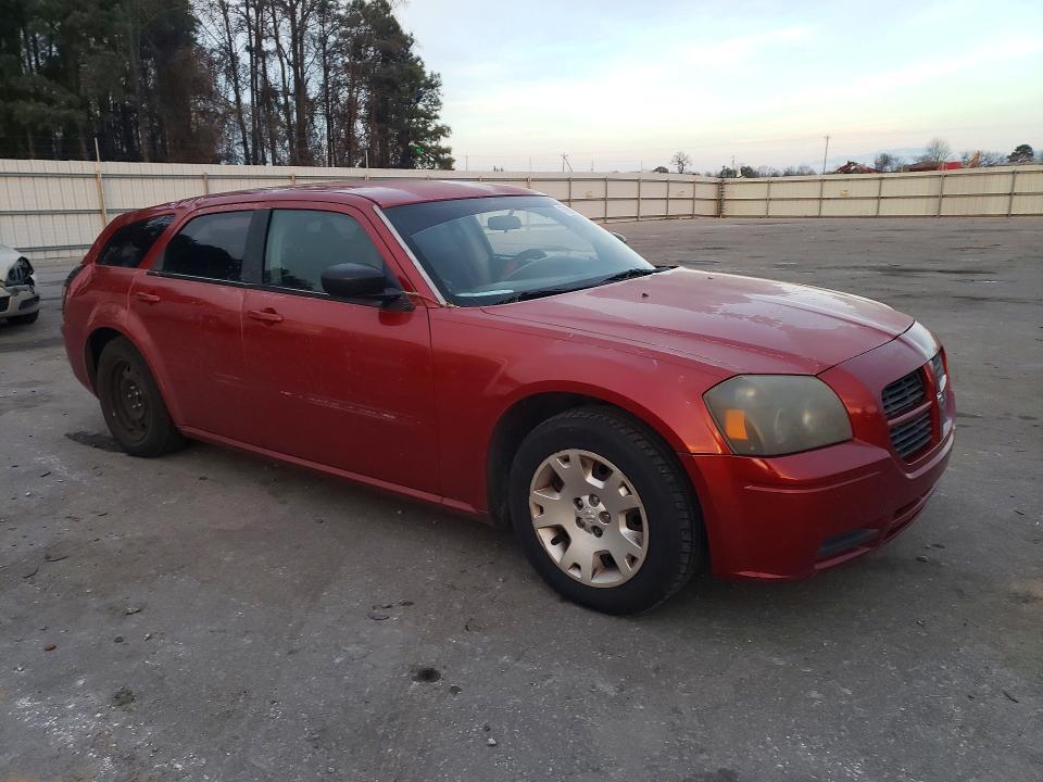 2005 Dodge Magnum se