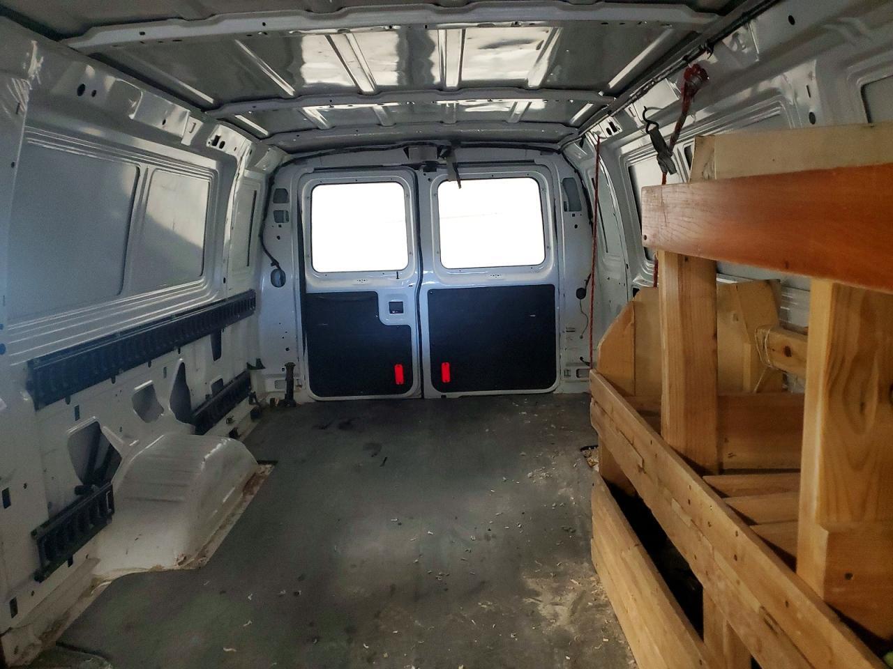 2014 Ford Econoline E350 Super Duty Van