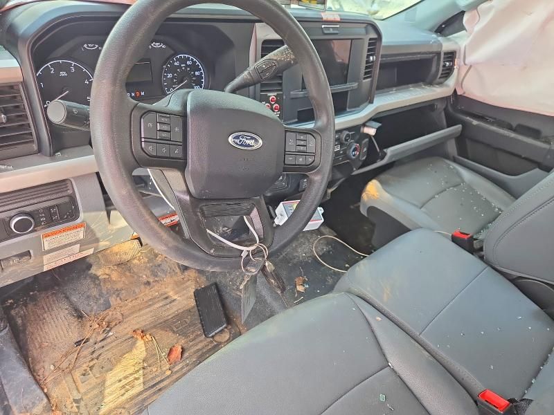 2025 Ford F550 Super Duty Bucket Truck