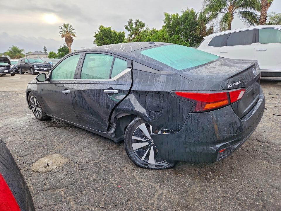 2021 Nissan Altima 2.5 sv