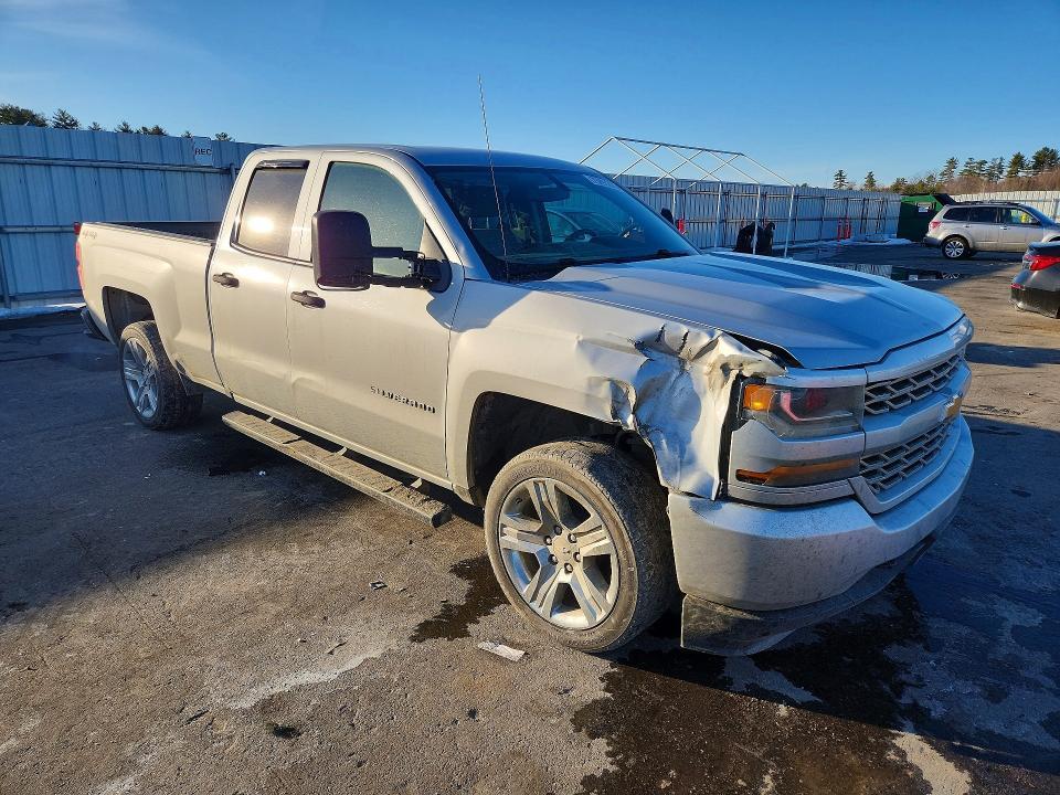 2017 Chevrolet Silverado K1500 Custom