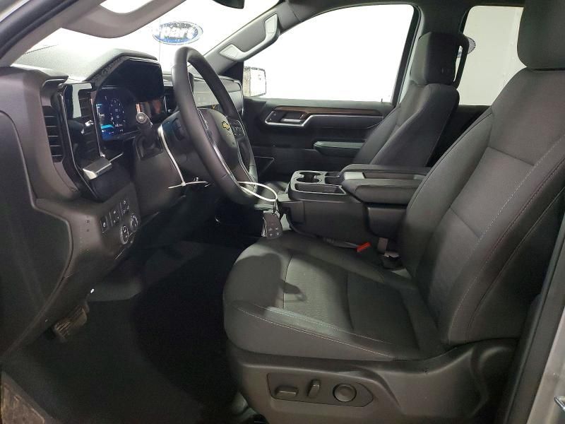 2026 Chevrolet Silverado K1500 lt