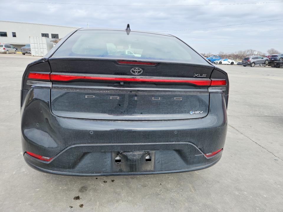 2024 Toyota Prius le