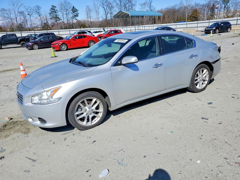 2009 Nissan Maxima s