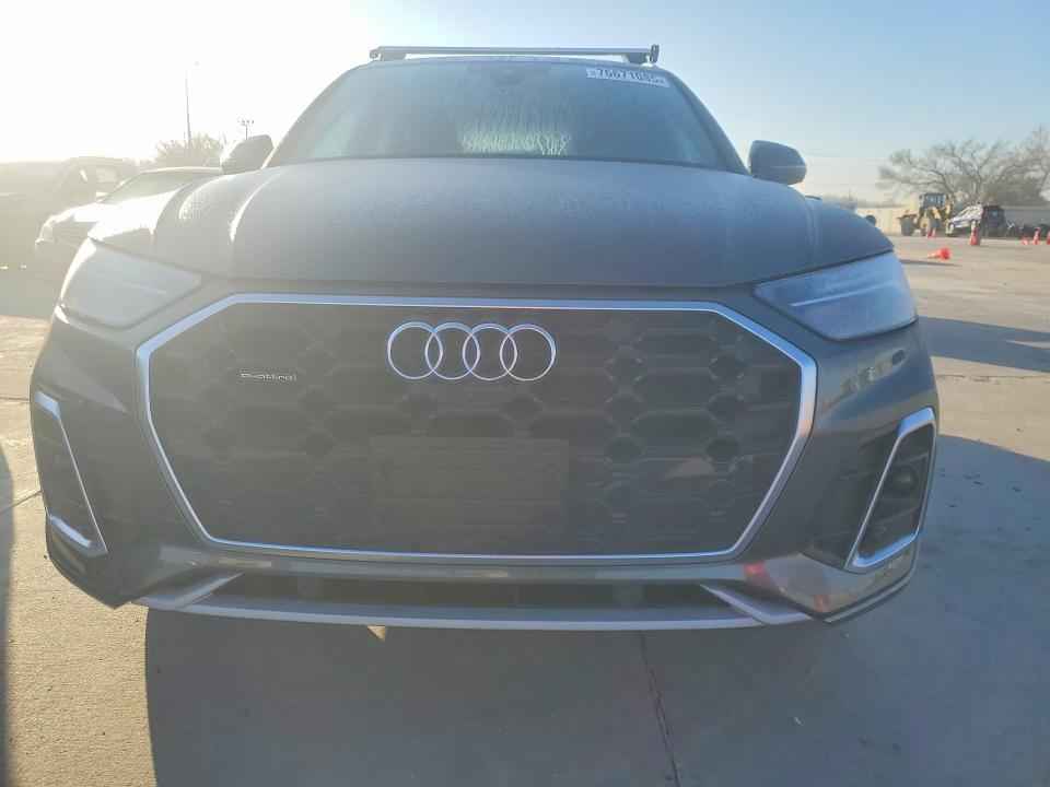 2022 Audi Q5 Premium Plus 45