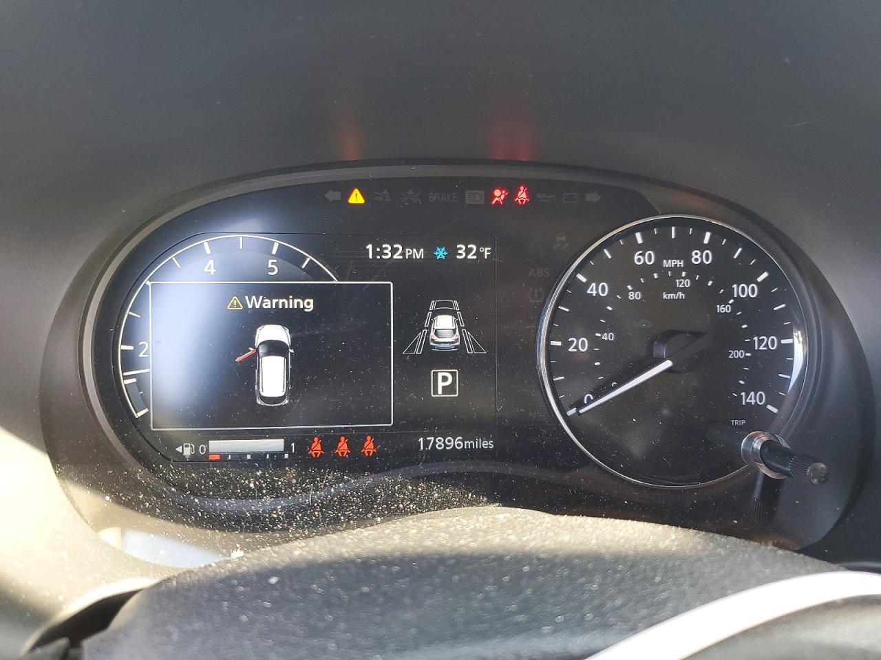 2022 Nissan Kicks sv