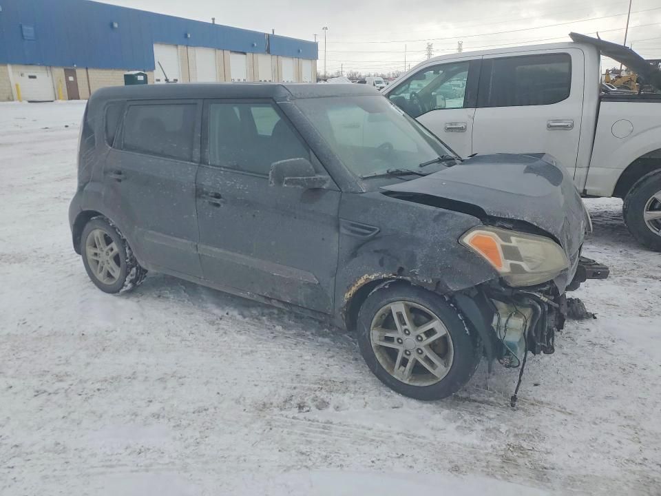 2011 KIA Soul +