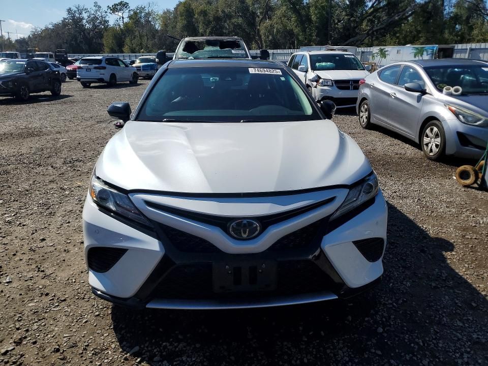 2018 Toyota Camry xse