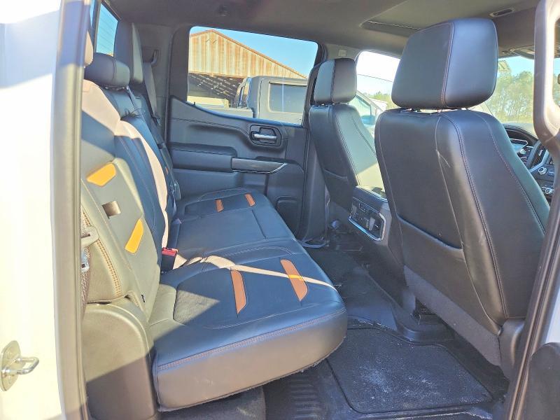 2021 GMC Sierra K1500 AT4