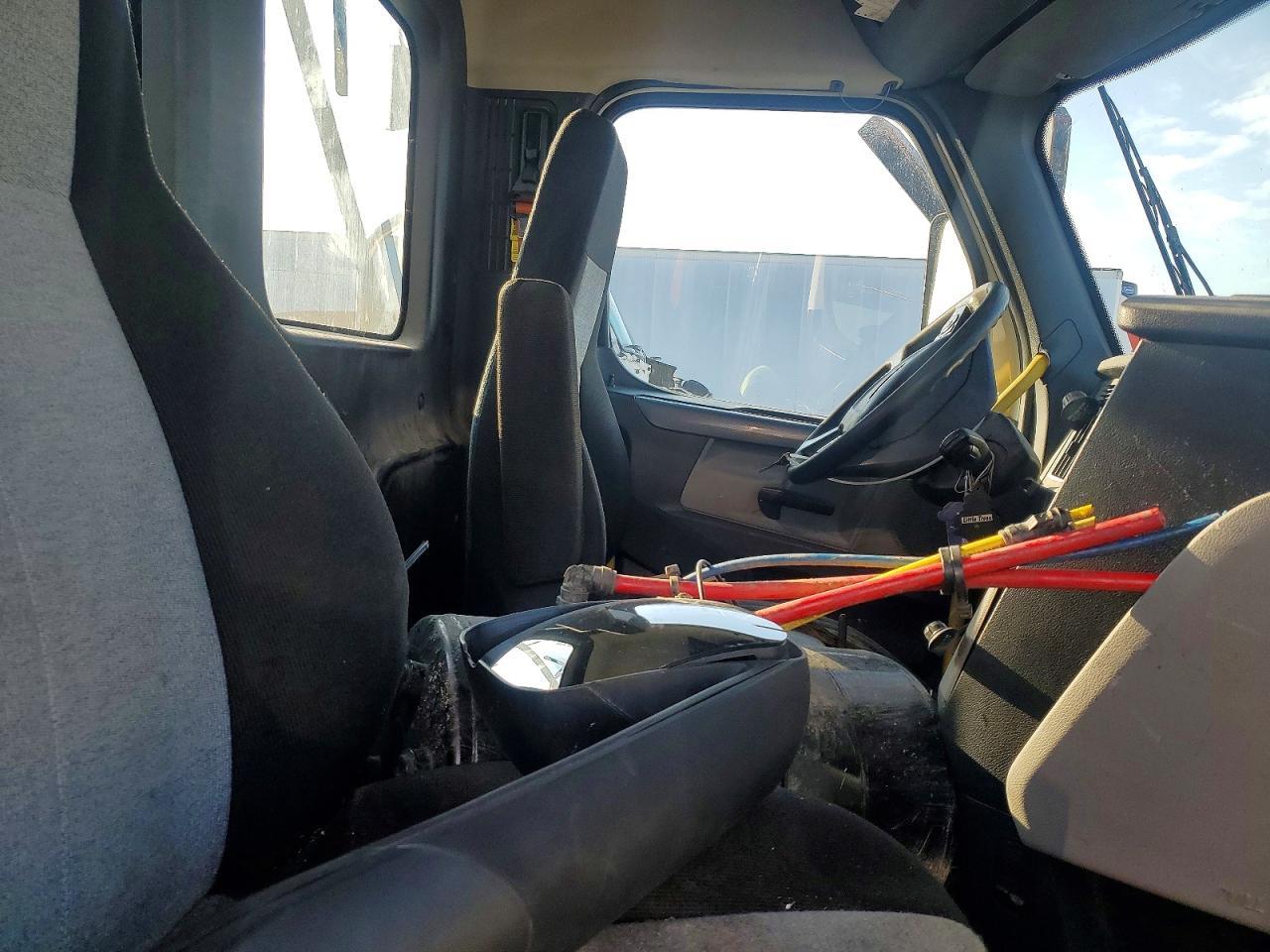 2020 Freightliner Cascadia 116