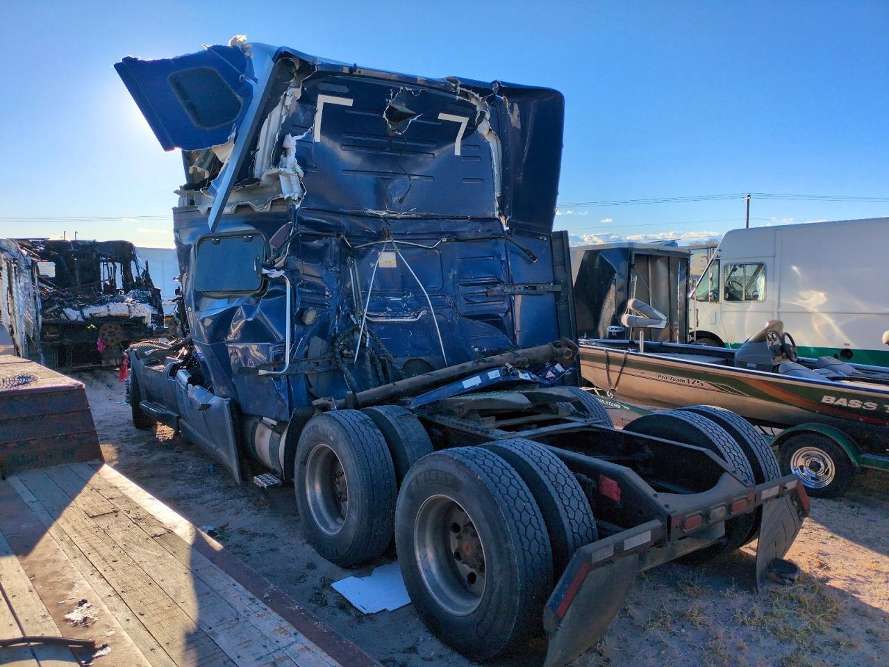 2019 Volvo VN VNL