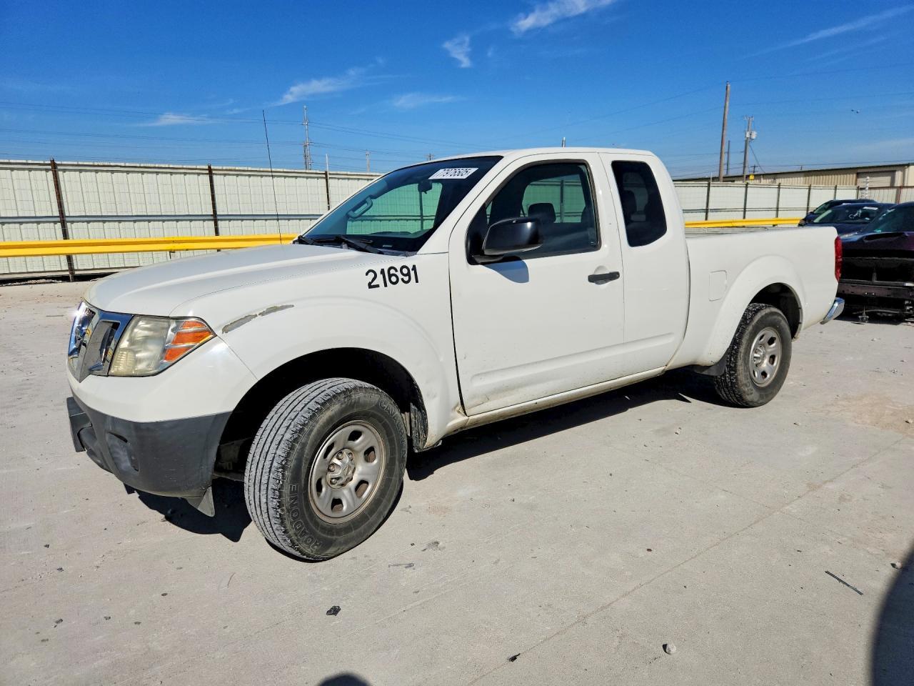 2015 Nissan Frontier s