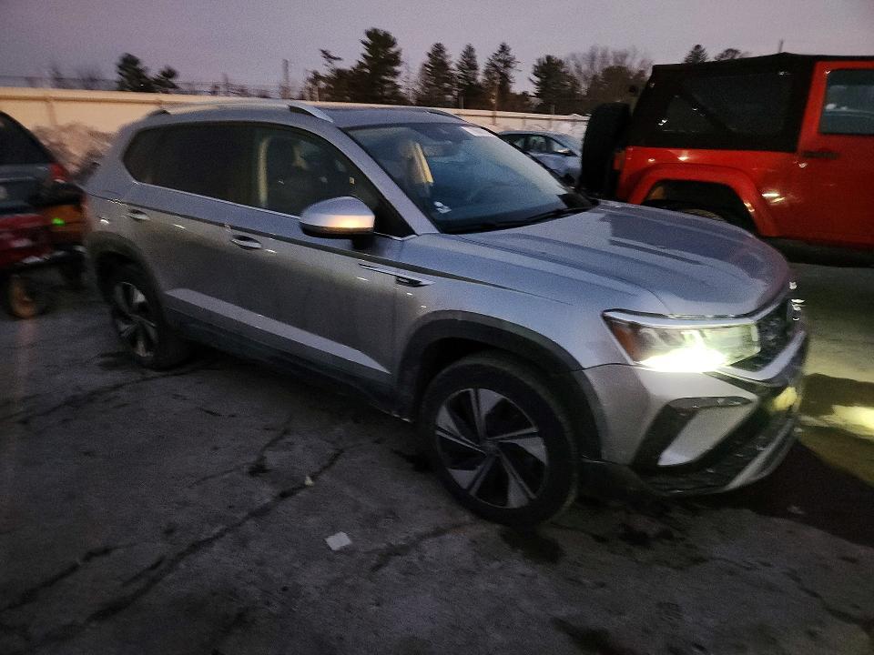 2024 Volkswagen Taos se