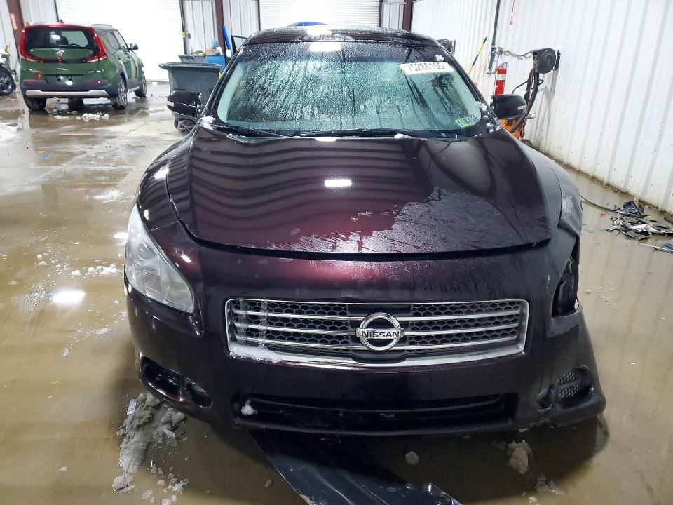 2010 Nissan Maxima s