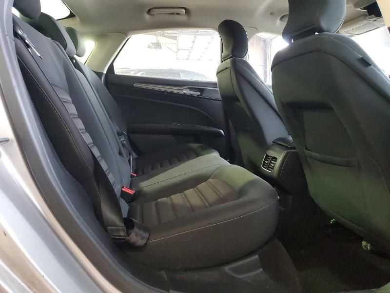 2017 Ford Fusion se Hybrid