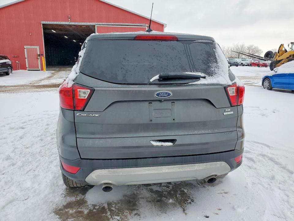 2019 Ford Escape se