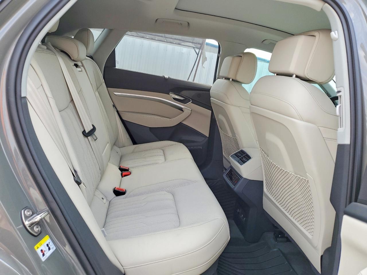 2024 Audi Q8 E-tron Prestige